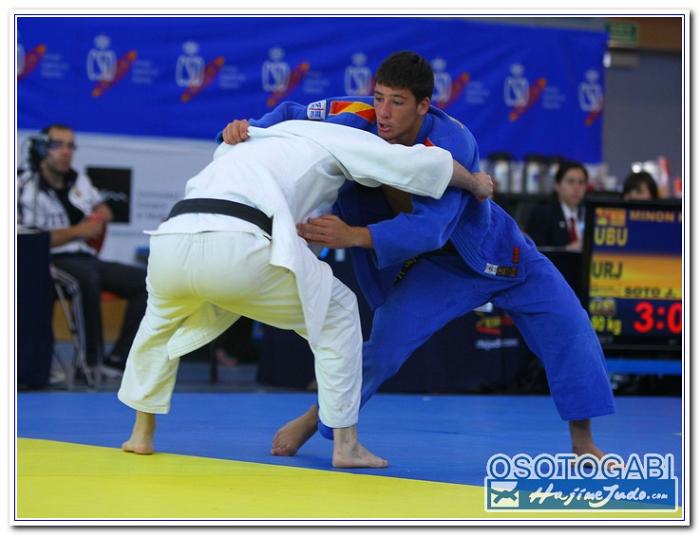 CEU2011 200046
